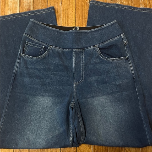 HALARA Women's Blue Jeans - Picture 3 of 5